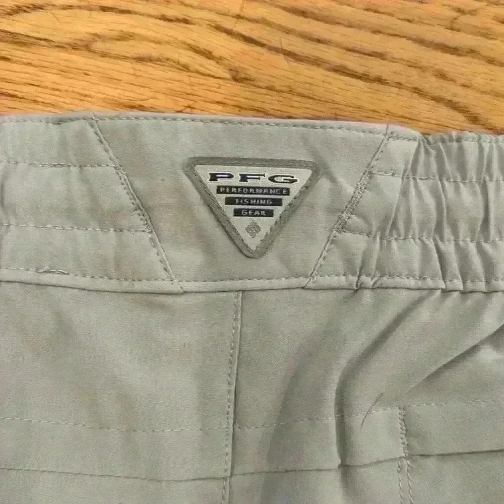 Columbia Women’s Gray Performance Fishing Gear Shorts Size: XL - Picture 7 of 10